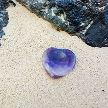 Load image into Gallery viewer, Natural Worry Stones (Heart)